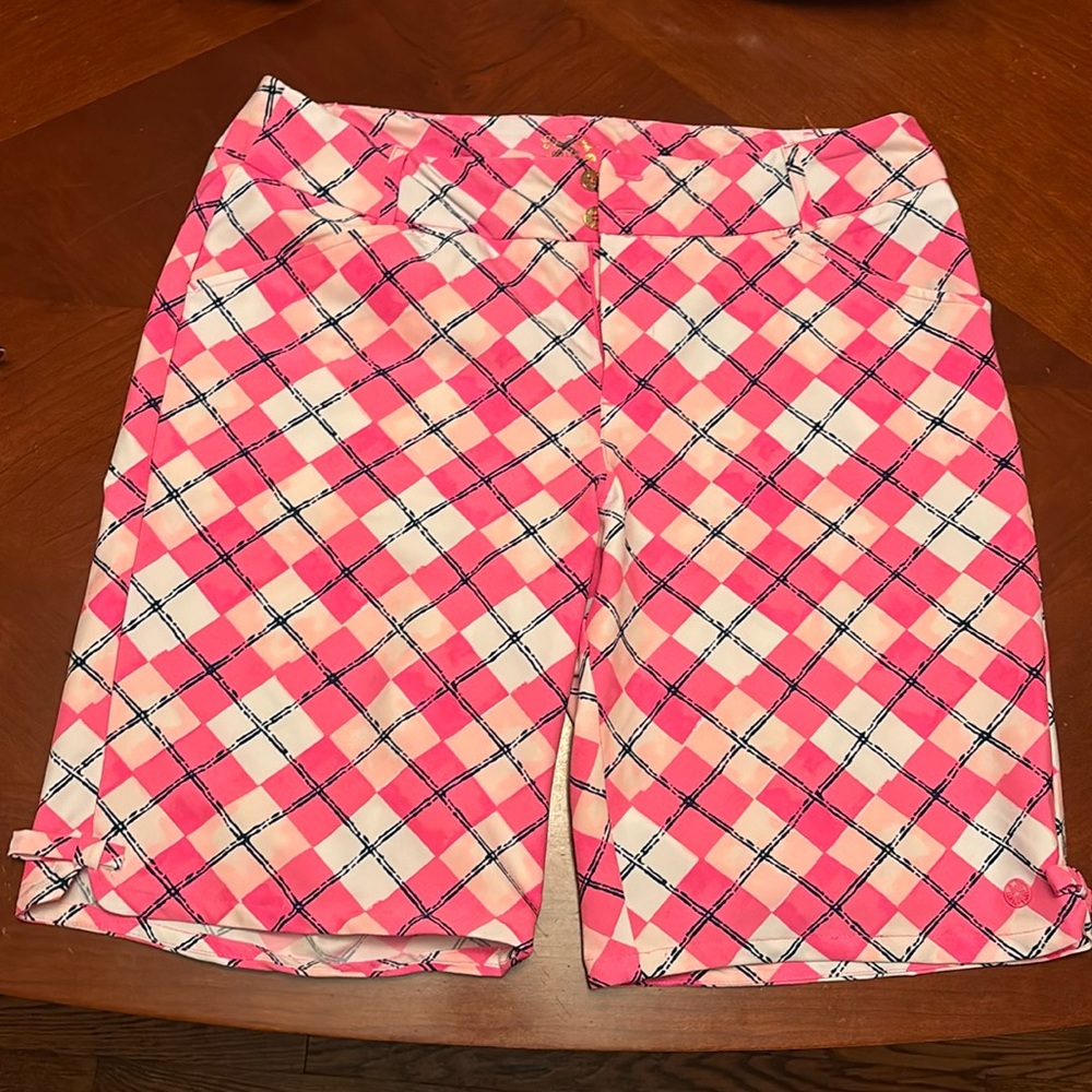 EUC. Size 16. Lilly Pulitzer Luxletic golf short.